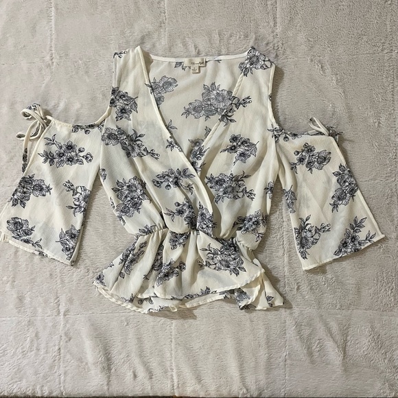 The Outfit Floral Top / Size S - Picture 3 of 6